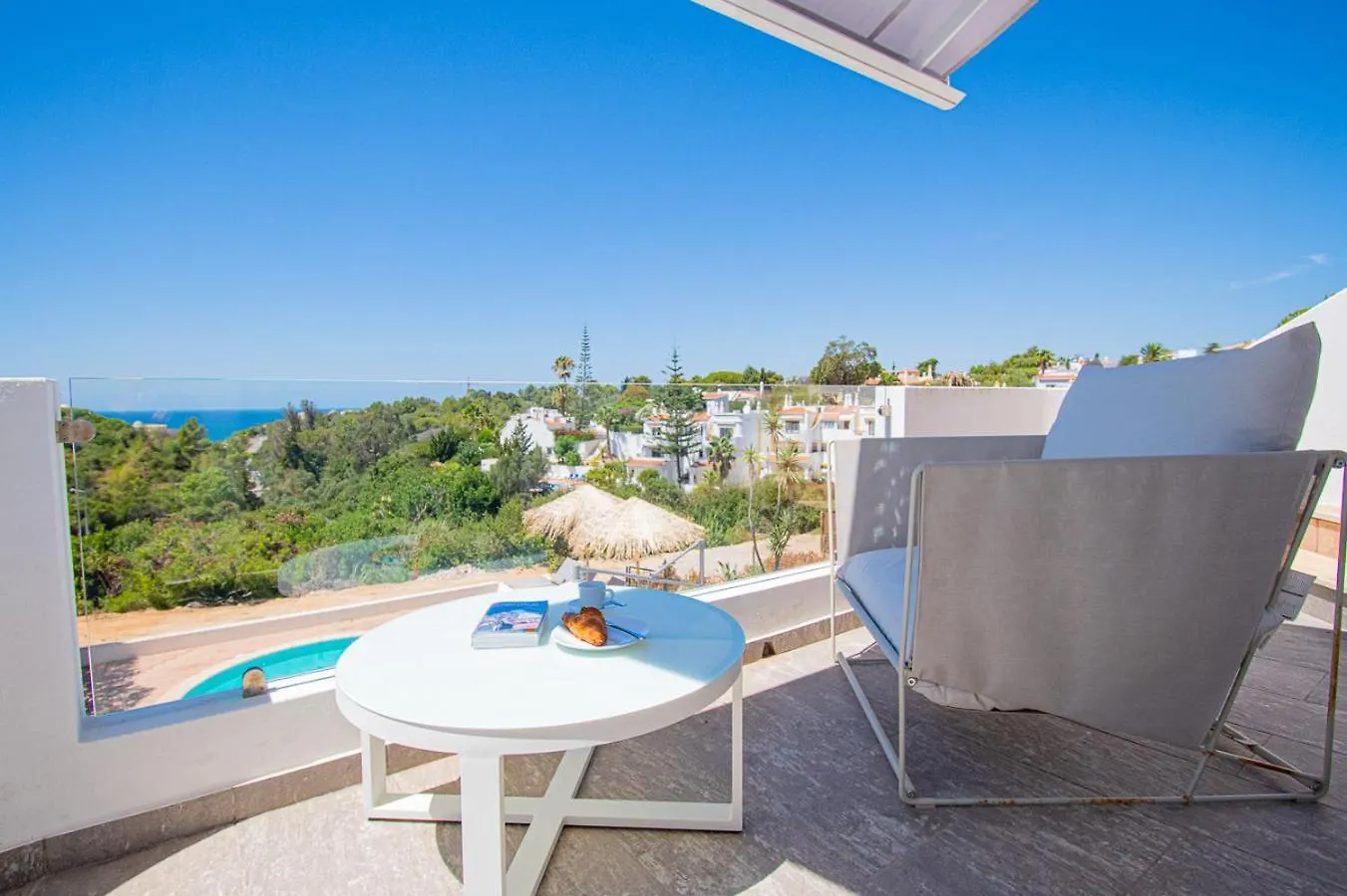 Casa Mel - Stylish 3-Bed Townhouse With Pool Villa Carvoeiro  Portugal