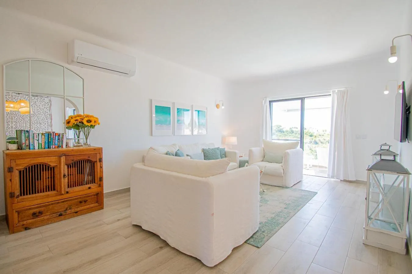 Casa Mel - Stylish 3-Bed Townhouse With Pool Villa Carvoeiro