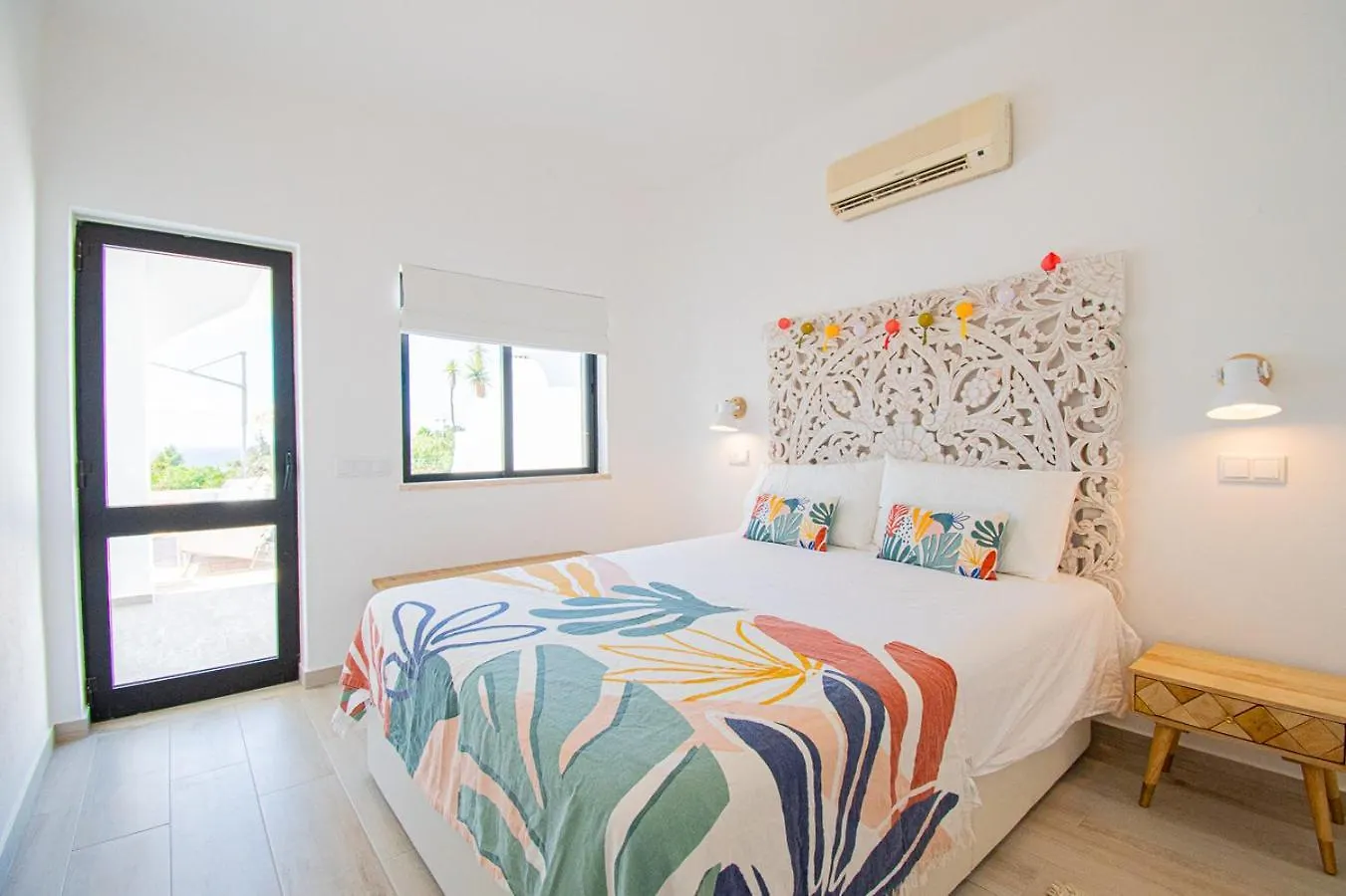 Holiday home Casa Mel - Stylish 3-Bed Townhouse With Pool Villa Carvoeiro  Portugal